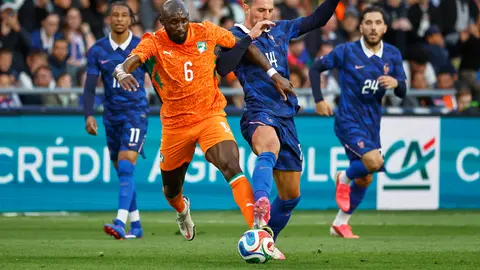 Francia golea 3-0 a Suecia con doblete de Mbappé y avanza en el Mundial